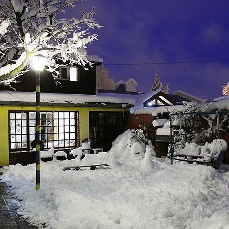 Albergue Casa Del Pueblo Esquel Exterior foto